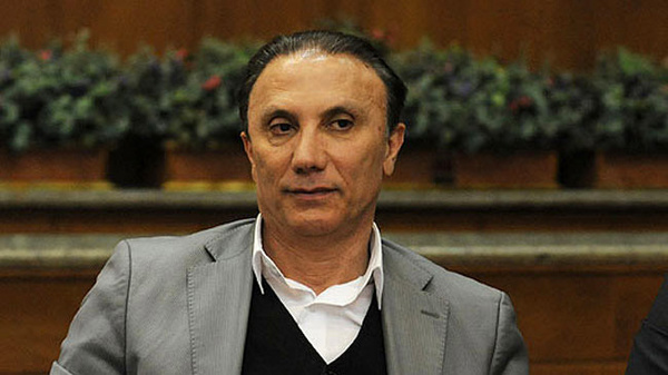  حمید درخشان  پرسپولیسی ها مراقب حواشی باشند