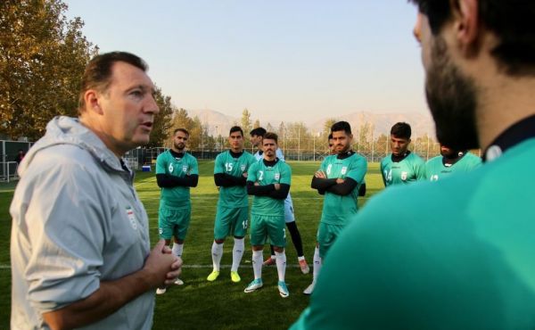  ویلموتس پولش را گرفت و گفت حق ندارید حرف پول بزنید