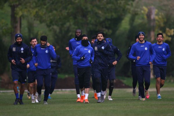  ۴ بازیکن استقلال هنوز پولی از باشگاه نگرفته‌اند