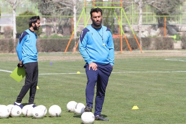  عمران زاده  بازی در آبادان با این دما فاجعه است