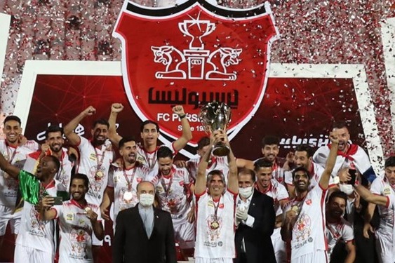  پرسپولیسی ها جام قهرمانی لیگ برتر را بالای سر بردند