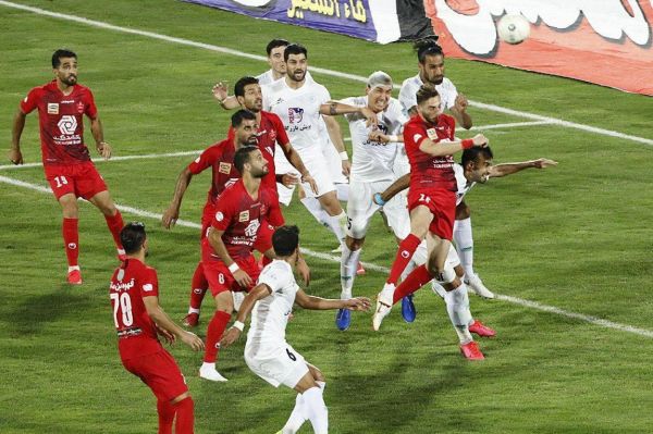  سوال روز  بازی پرسپولیس – ذوب آهن برگزار می شود