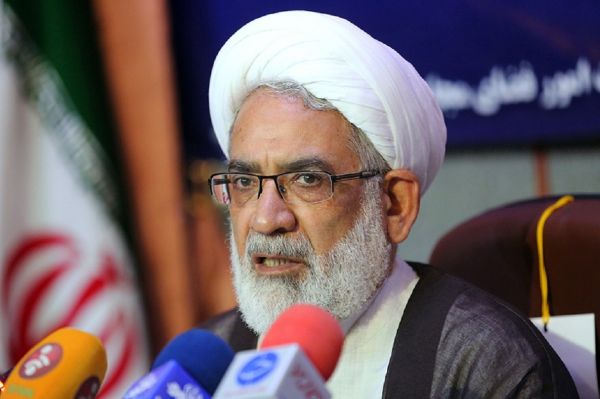  منتظری  دادستانی و سازمان بازرسی کل کشور قرارداد‌های فوتبال را دنبال خواهند کرد