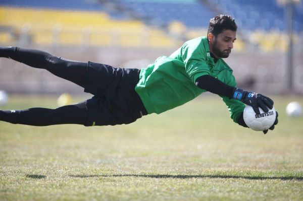  پنجاه و سومین دروازه‌بان تاریخ پرسپولیس؛ احمد گوهری