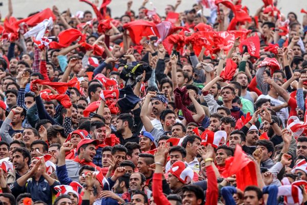  حواشی دیدار ذوب‌آهن - پرسپولیس  جایگاه‌های تیم میهمان پرشد عکس