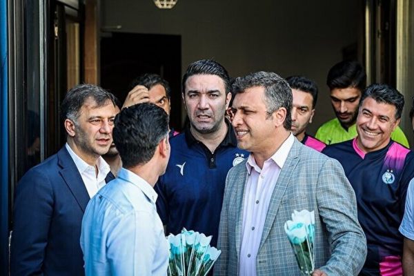  گزارش آنا  استعفا» تاوان مدیرانی که با اسم بیرانوند قصد بلندپروازی داشتند  استقلال دربی سوم را به پرسپولیس هم باخت