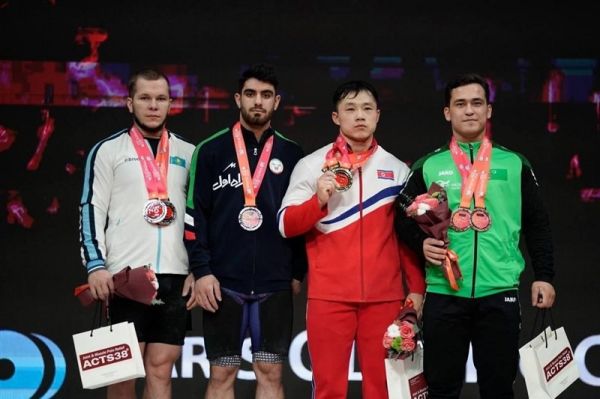  وزنه‌برداری قهرمانی آسیا  بیرانوند اولین مدال ایران در ازبکستان را به دست آورد