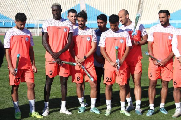  گزارش تصویری  تمرین امروز استقلال خوزستان با حضور هواداران