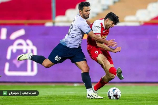  سیامک نعمتی مدافع هم برابر پرسپولیس کم‌فروغ بود