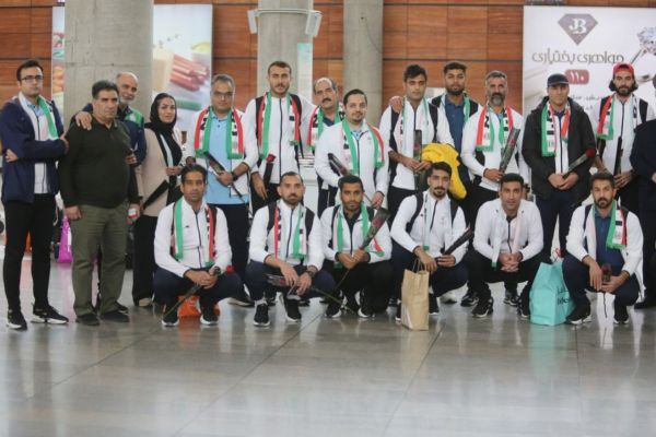  گزارش تصویری  بازگشت تیم ملی فوتبال ساحلی به ایران