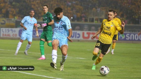  سپاهان دو - گل‌گهر یک  پیش به سوی فینال با تلفات  محمد مورایس در آستانه اولین جام با سپاهان