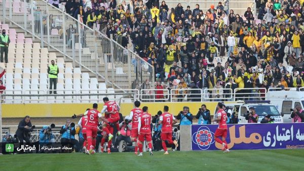  فیلمبرداری عجیبِ بازی سپاهان و پرسپولیس؛ خبری از تماشاگران نبود