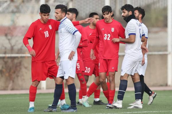  توقف بزرگسالان ملوان مقابل تیم ملی نوجوانان