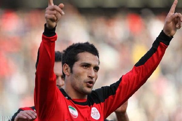 جواد کاظمیان: پرسپولیس برای بازی با السد ۱۱ نفر هم نمی‌شود!