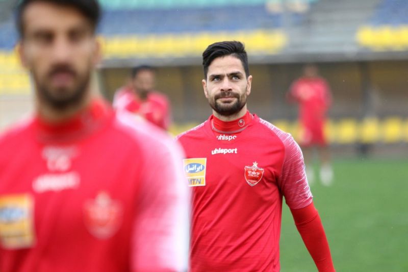 کمال کامیابی‌نیا: از آب گل‌آلود ماهی می‌گیرند/ پرسپولیس را قهرمان معرفی کنند