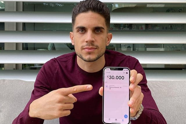 اقدام جالب مدافع سابق بارسلونا: تقسیم 30 هزار یورو بین هوادارانش