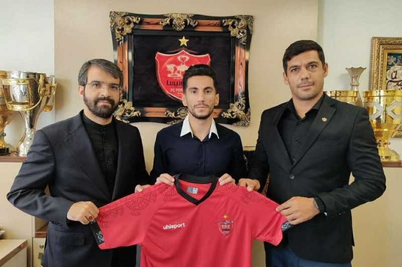 مهدی شیری قرارداد خود را با پرسپولیس تمدید کرد