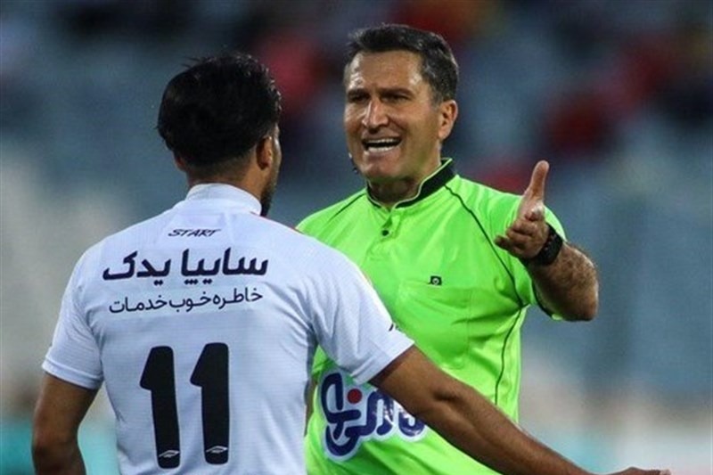 اکبریان: کمک داور ویدئویی تنش‌ها را در فوتبال ایران کم می‌کند