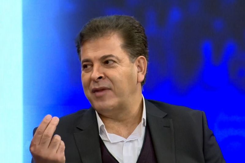 درودگر: اگر پول تبلیغات باید به ورزشگاه‌ها برسد بودجه ورزشگاه‌ها هم باید به فوتبال برسد