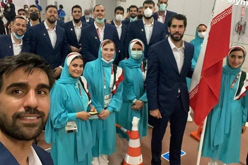 حمل پرچم ایران توسط صمد نیکخواه در المپیک در بین لحظات ورزشی برتر سال ۲۰۲۱