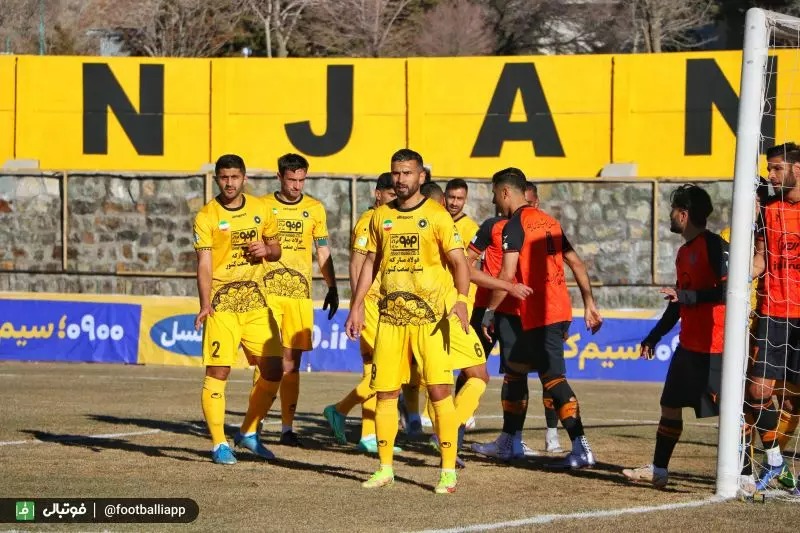 ضربه شدیدی که سپاهان خورد/ جا ماندن تیم مدعی از استقلال و پرسپولیس