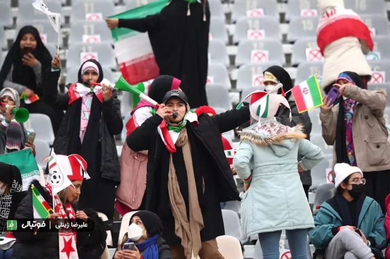 دفاع علی دایی از حضور بانوان در ورزشگاه