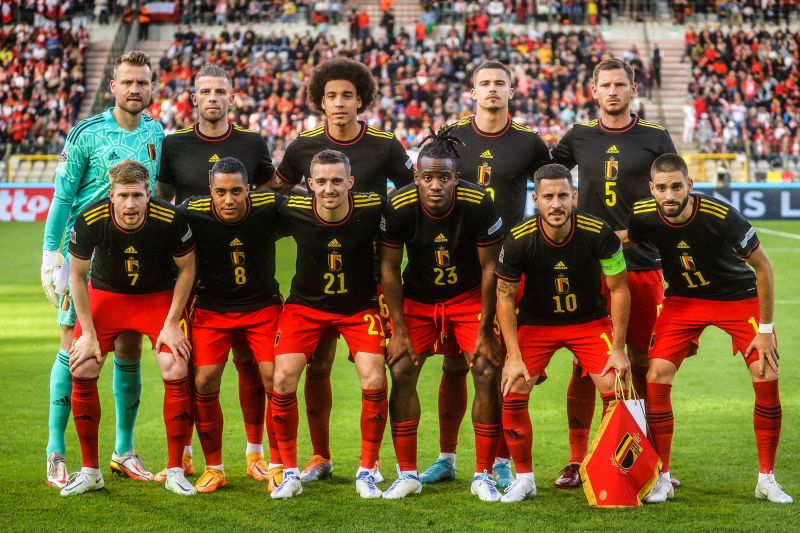 چرا هازارد و یارانش با لباس تیم زنان بلژیک بازی کردند؟
