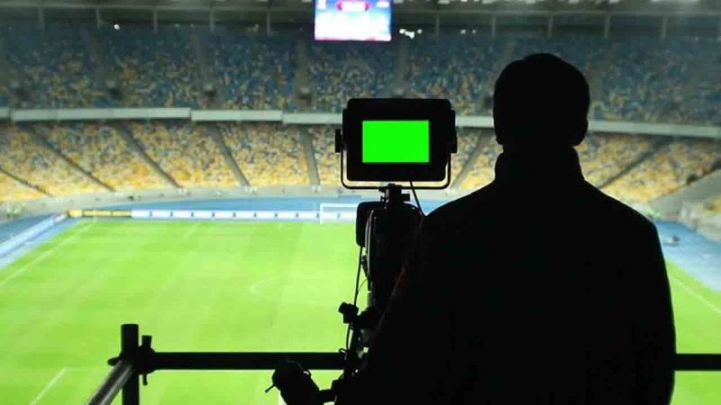 گزارش روز؛ کلاف سردرگم در ماجرای حق پخش تلویزیونی فوتبال