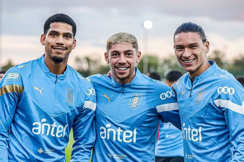 عکس؛ 3 ستاره آینده‌دار اروگوئه در کنار هم؛ از رئال مادرید تا بارسلونا و لیورپول