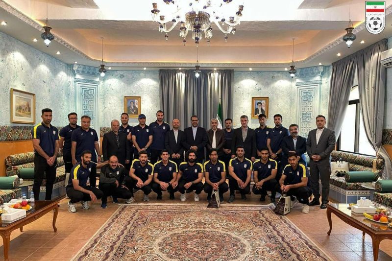 حضور کاروان تیم ملی فوتبال ساحلی ایران در سفارت ایران