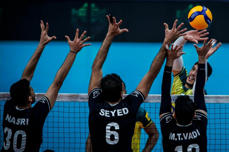والیبال انتخابی المپیک|  ایران در خانه حریف مغلوب پرافتخارترین تیم جهان شد