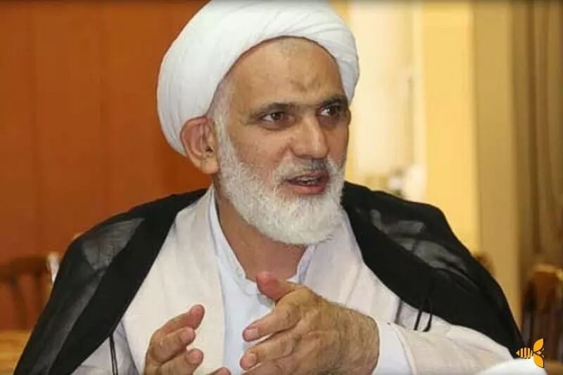 علیپور: «واعظی» اطلاعات کافی ندارد؛ اینگونه صحبت‌ها هیچ کمکی به فوتبال نمی‌کند