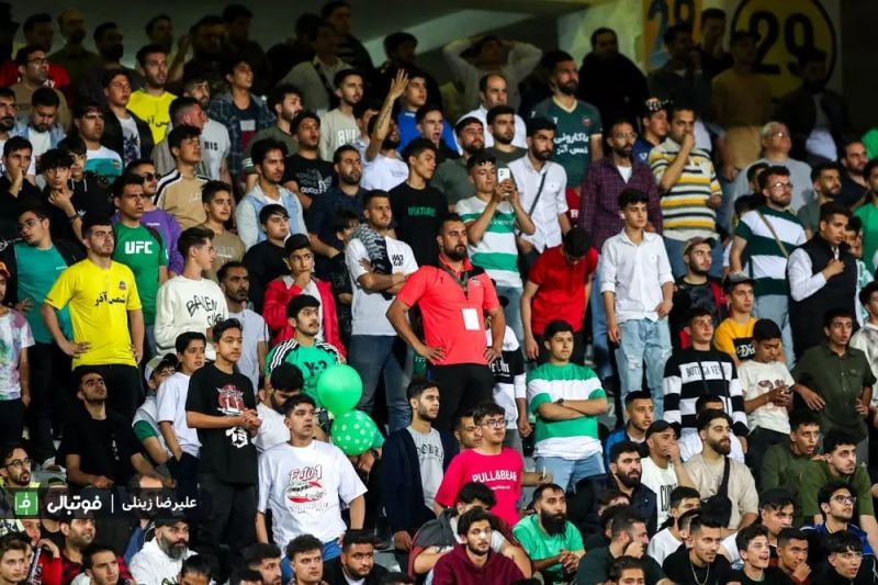 قول شمس‌آذر به هوادار ناراحتش در ورزشگاه آزادی (عکس)