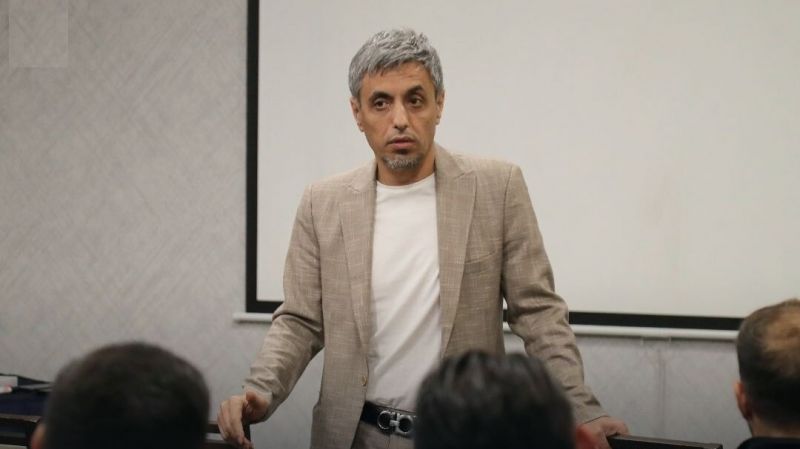 ایران‌خودرو از رسول خطیبی شکایت کرد