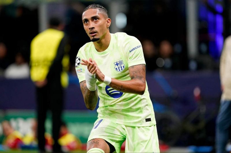 الهلال همچنان به ستاره بارسلونا علاقه‌مند است