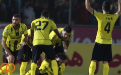 پارس جنوبی 2 - 0 استقلال / صدرنشینی پارس 10 نفره؛ منصوريان روي لبه تيغ قرار گرفت