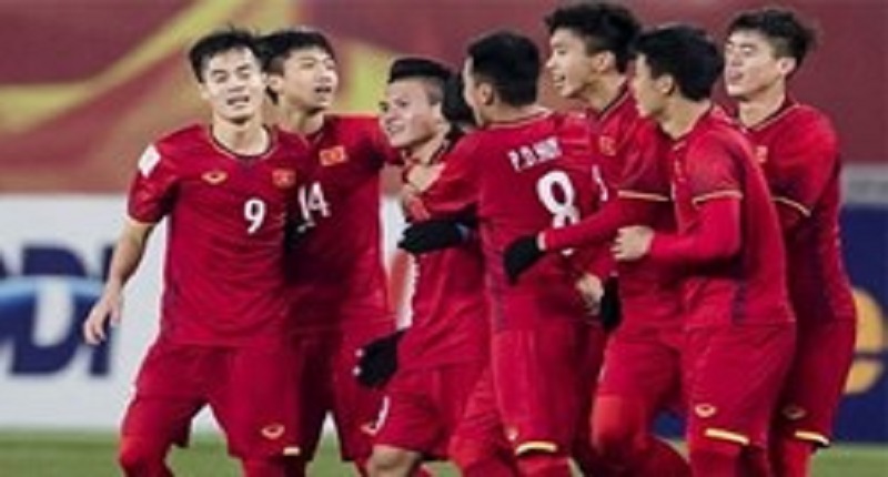 صعود ویتنام به یک چهارم نهایی فوتبال / تکلیف 4 تیم مشخص شد