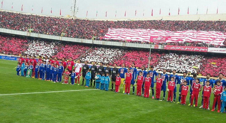 مصوبه کمیسیون تلفیق بودجه ۹۸ درباره عرضه سهام استقلال و پرسپولیس در بورس