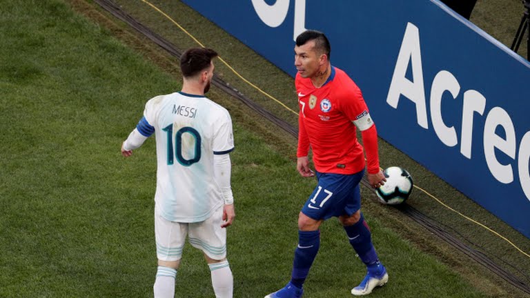 درگیری و اخراج مسی و گری مدل بازیکنان آرژانتین و شیلی