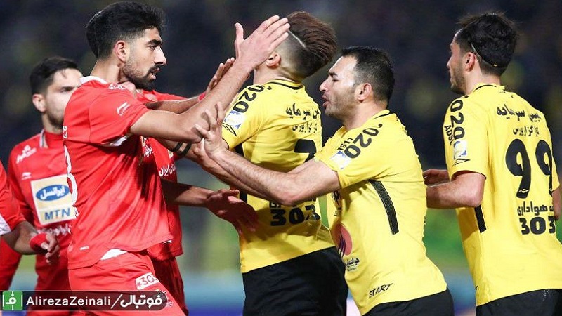 جدال مهیج پرسپولیس و سپاهان ادامه دارد