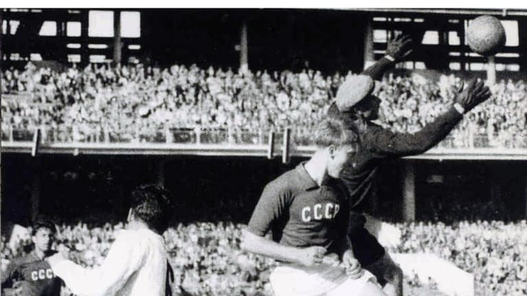فینال رقابت های فوتبال در المپیک 1956: شوروی 1-0 یوگسلاوی