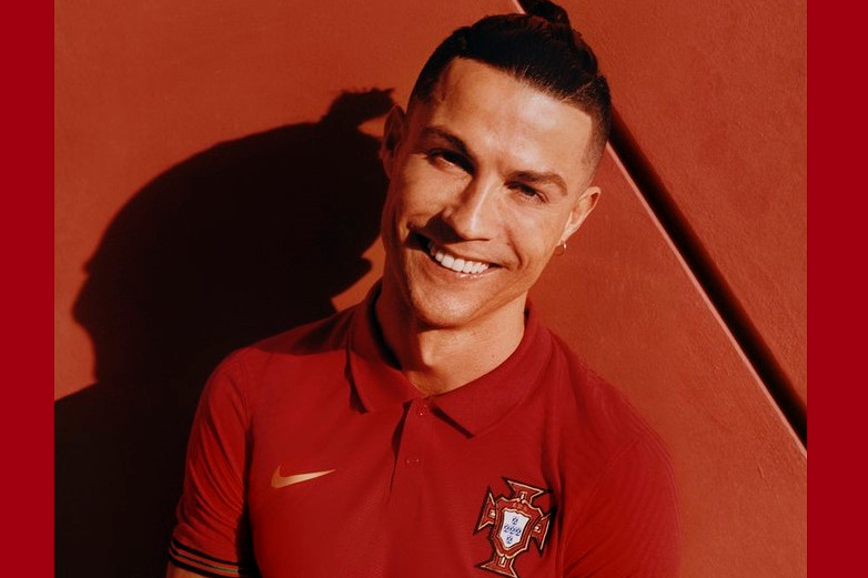 رونمایی رسمی از لباس‌های تیم ملی پرتغال؛ با حضور رونالدو