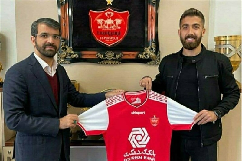 قرارداد فرشاد فرجی با پرسپولیس ثبت شد/ مدافع سرخپوشان مشکلی برای دیدار با نفت ندارد