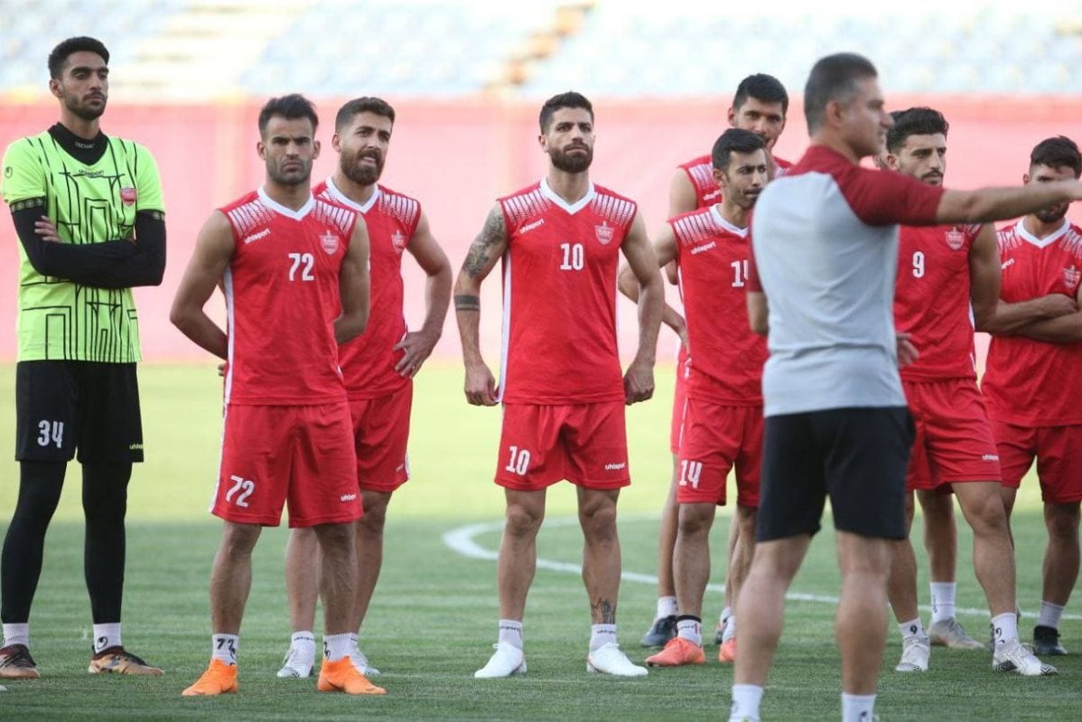 پچ پچ در رختکن پرسپولیس علیه مدیران؛ پول برسانید!