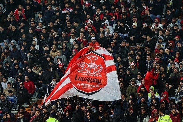 حل مشکل چند هوادار پرسپولیس با پادرمیانی مدیرعامل