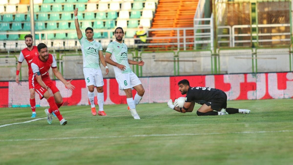 ذوب‌آهن صفر - پرسپولیس صفر /ذوب ده نفره هم ذوب نشد/ پرسپولیس فقط به تور نزد