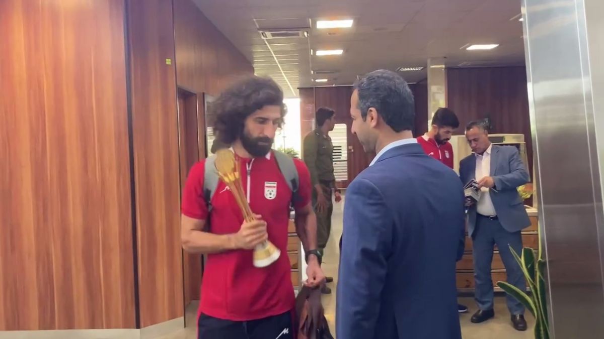اختصاصی/ بازگشت بازیکنان تیم ملی فوتبال ساحلی به ایران بعد از قهرمانی در مسابقات جام بین قاره‌ای