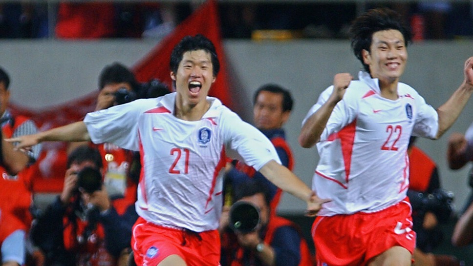 نوستالژی جام جهانی/ گل دیدنی پارک جی سونگ به پرتغال (مرحله گروهی جام جهانی 2002)