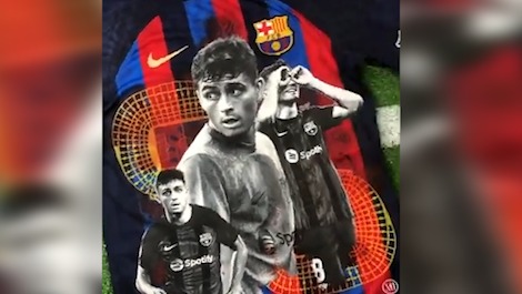 طراحی چهره پدری روی پیراهن بارسلونا
