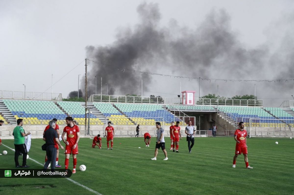 دوستانه پرپسولیس - نفت